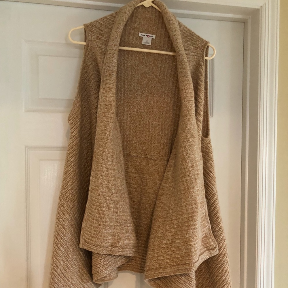 Club Monoco Cashmere Vest